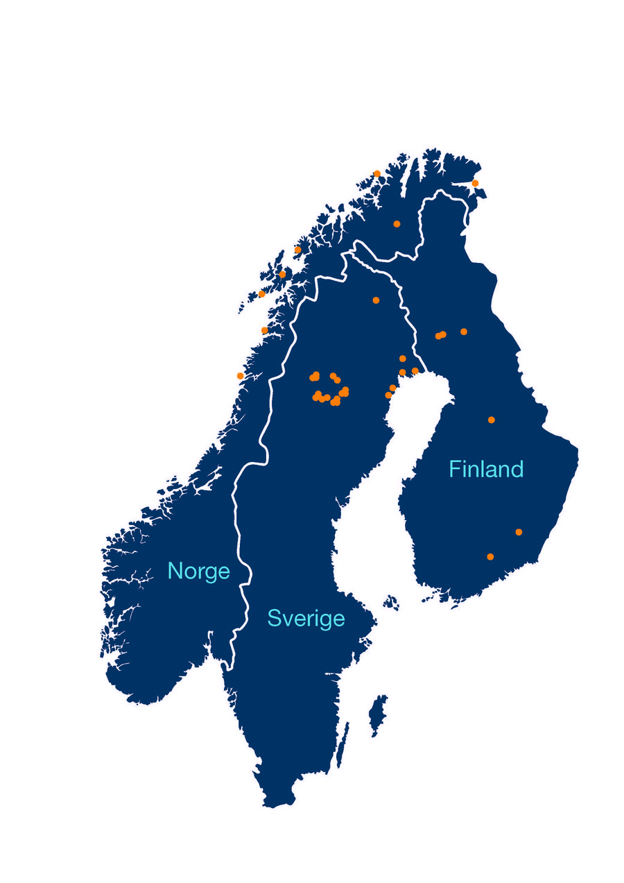 Illustration av norden i blått med blå text Norge, Sverige och Finland. Fynden är utmärkta med gula prickar