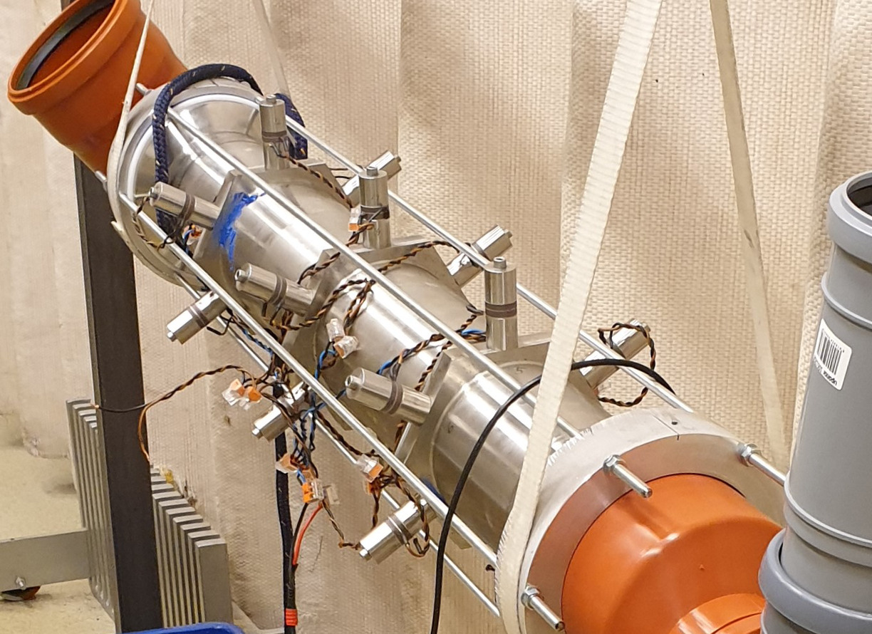 Ultrasonically controlled cavitation for sustainable production of viscous foods