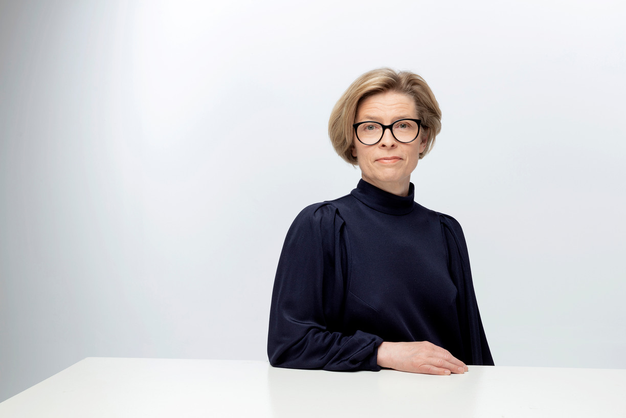 Birgitta Bergvall-Kåreborn profilbild i studio